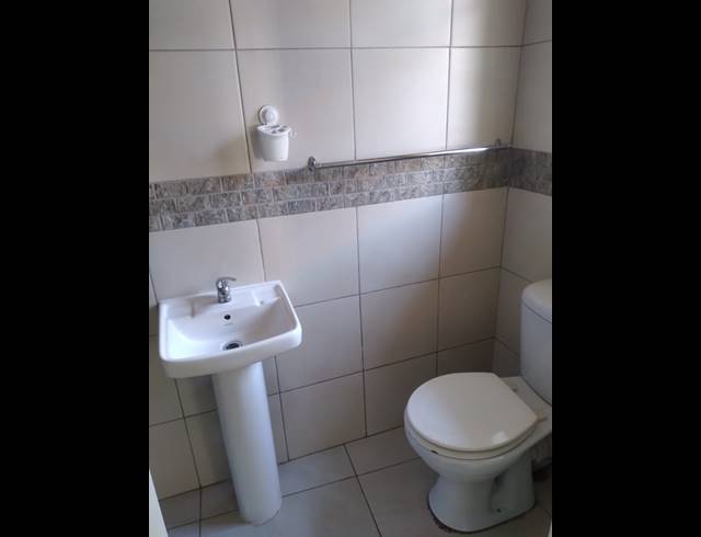 1 bed property to rent in OBSERVATORY